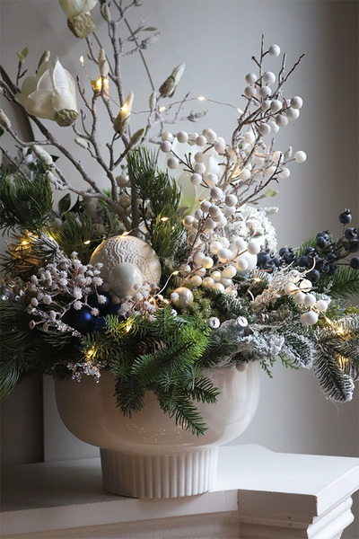 Magnolia Winter Blue, zimowa kompozycja w osłonce