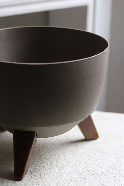 Roma Eco, osłonka doniczka na nóżkach, latte, wym.16x24cm