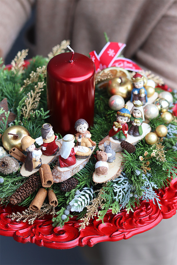 Christmas Felice, stroik świąteczny na talerzu