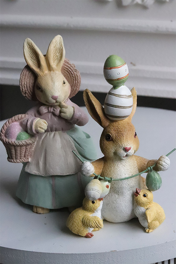 Bunny Cottage Vintage, figurka wielkanocna zajączek