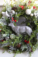 Leśne Ostępy, bożonarodzeniowy wianek na drzwi