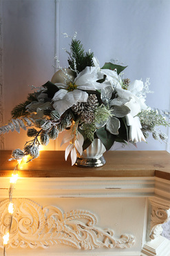 Gwiazda Betlejemska Silver, kompozycja zimowa z poinsecją, wym.43x67cm