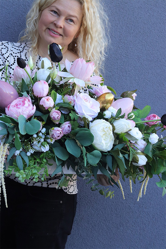 Melista Delicatena Longia, kompozycja kwiatowa na długi stół