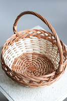 Cottage, wiklinowy koszyczek na święconkę