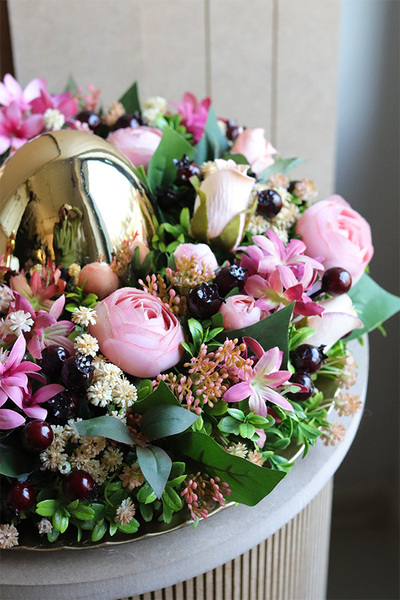 Bedra Easteria Gold, wielkanocny stroik na talerzu