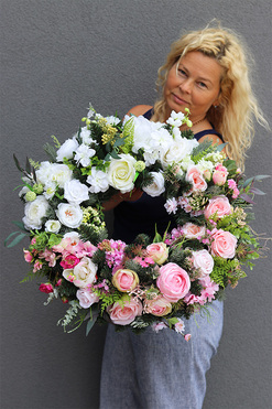 Pink Lussano, wieniec nagrobny, śr.45cm