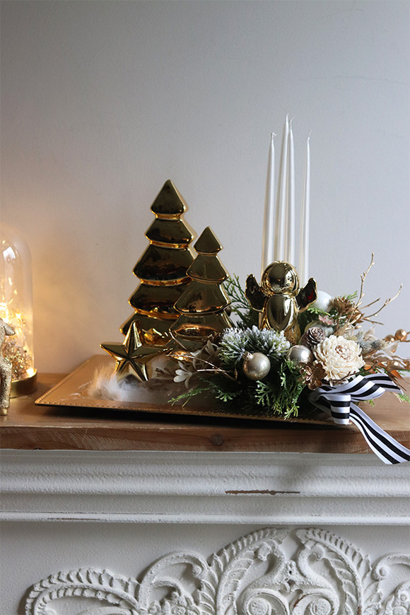 Golden Trees, adwentowy stroik ze świecami na tacce
