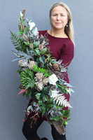 Kora Drzewa, nowoczesna dekoracja nagrobna w korze