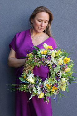 April Vibes, asymetryczny wianek dekoracyjny, rozp.54cm