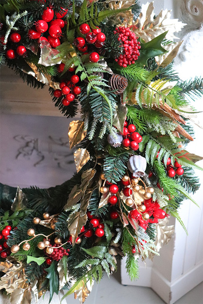 Demondo Gold, duży świąteczny wianek na drzwi