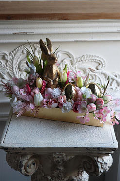 Złoty Zając Pink, stroik wielkanocny, wym.26x42x18cm