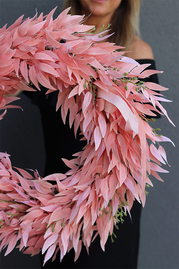 Pink Cavellia, różowy wianek z ruskusem