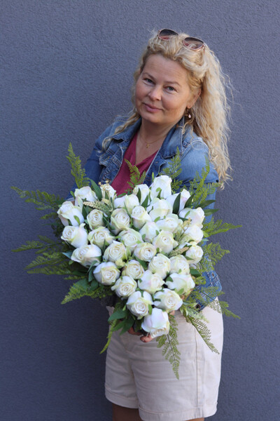 Serce na Dłoni Fern, nagrobna dekoracja w skrzynce