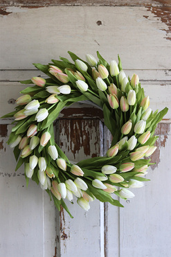 bardzo elegancki wianek z tulipanów, Witaj Wiosno New, śr.40cm