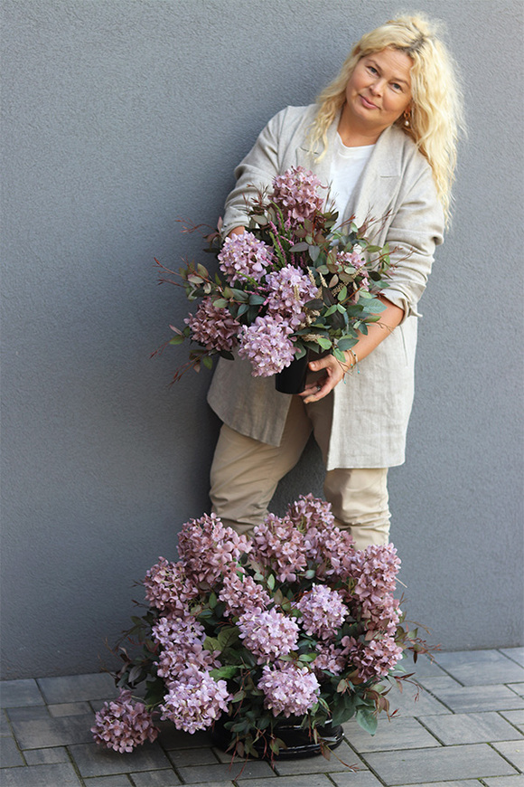 Violet Hortensje Deluxe, kompozycja nagrobna w misie