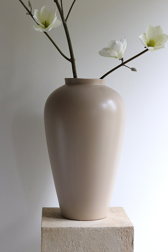 Magnolia Vase XL, kwiaty w wazonie