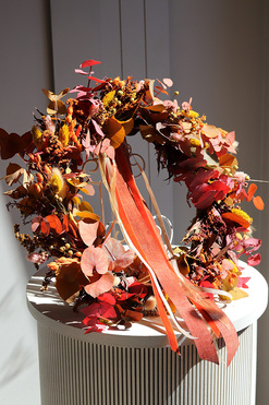 OD RĘKI Boho Hreya, dekoracyjny wianek ze stabilizowanych roślin, śr.35cm 