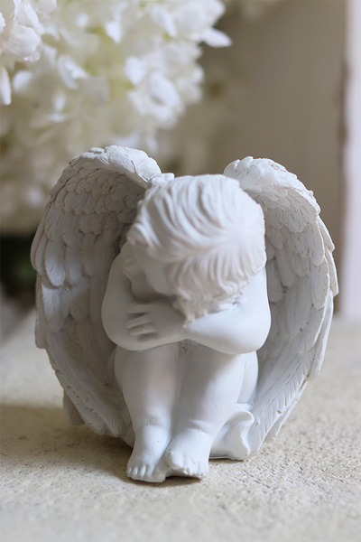 Aniołek Śpioszek, figurka dekoracyjna