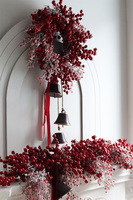 Red Winter, świąteczny wianek dekoracyjny