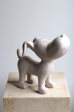 Dog in the Fog, figurka pies reksio A, beżowy, wys.27cm 