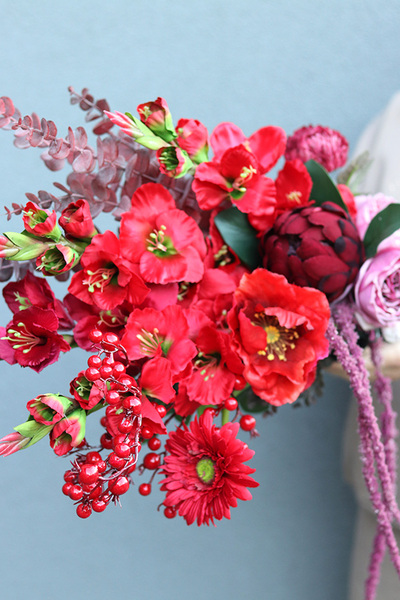 Czerwona Poświata, bukiet nagrobny we wkładzie do wazonu