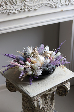 stroik wielkanocny ze złotą kurą, Very Peri, wym.40x20cm