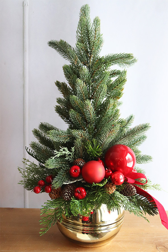 Red Exclusive, realistyczna choinka świąteczna z przybraniem