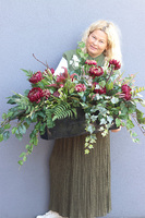 Astry Bordoste, kompozycja nagrobna w naczyniu