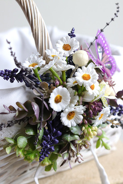 OD RĘKI Fiolesia, dekorowany koszyczek wielkanocny, wys.23cm