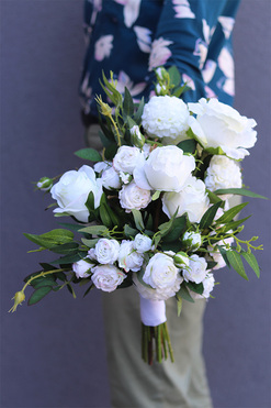 Wedding White B, biały bukiet kwiatów, wys.43cm