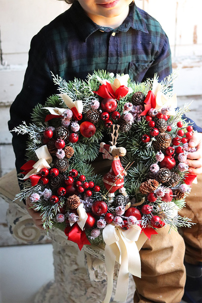 Na Nartach, wianek zimowy z reniferem, śr.35cm