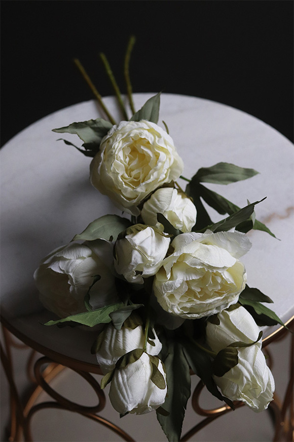 Peonie White Candy, gałązka sztucznej peonii