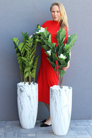 kwiat doniczkowy w wysokiej donicy, Marmur Magnolia, wys.140cm 