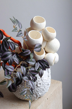 OD RĘKI Boho Marine, nowoczesna kompozycja kwiatowa, wym.40x50cm