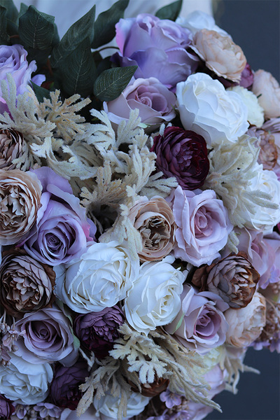 Mortario Delania, bogata wiązanka nagrobna serce