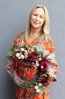 Aksamitna Jesień, asymetryczny jesienny wianek z dyniami