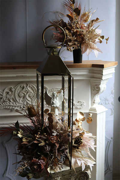 Angelo Garden Winter Gold, lampion nagrobny z kwiatami