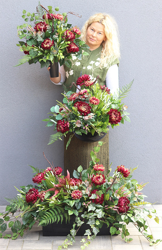 Astry Bordoste, kompozycja nagrobna w naczyniu