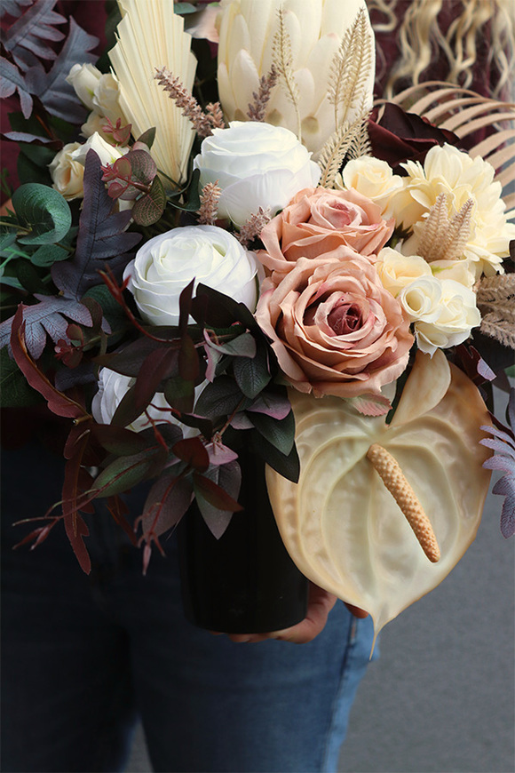 Boho Gerina, bukiet nagrobny we wkładzie