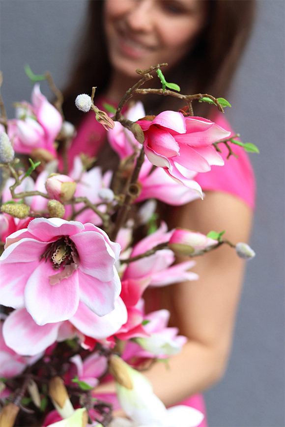 bukiet różowych kwiatów, Magnolie