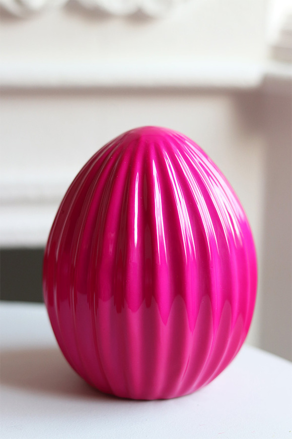 Pink Egg, jajko wielkanocne figurka