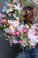 Delinia Pink, asymetryczny różowy wianek