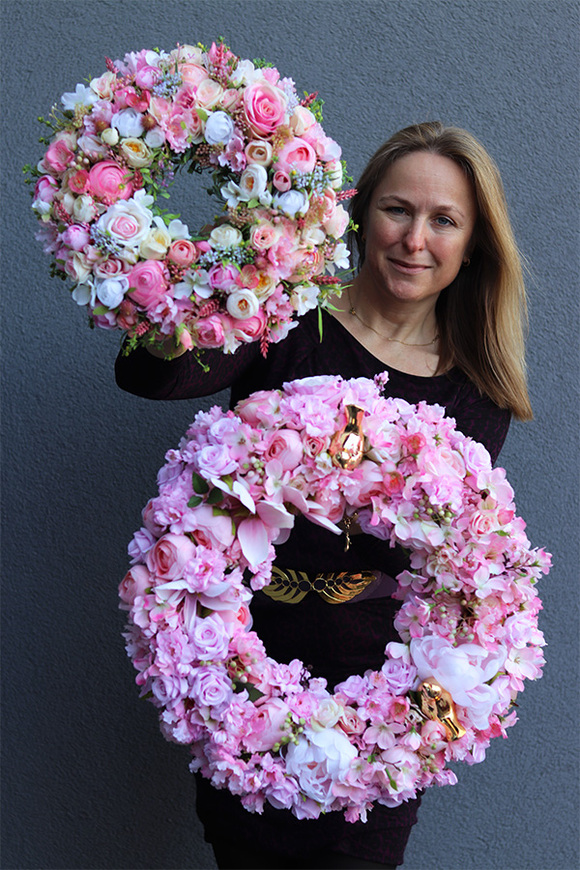 Arabeska 2, bogaty pastelowy wianek na drzwi, śr.34cm