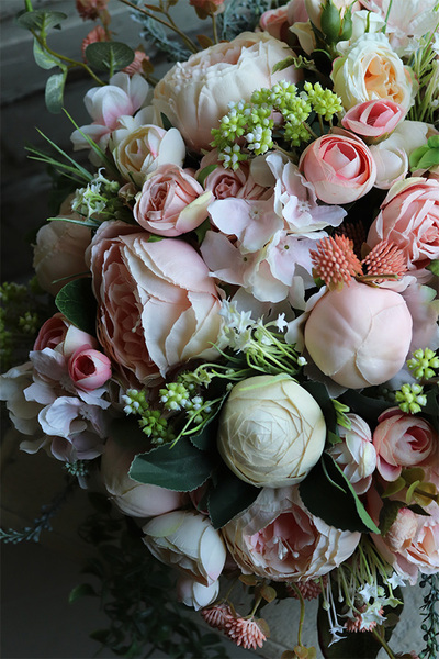 bardzo elegancka kompozycja kwiatowa, Eligia New, wym.30x42cm