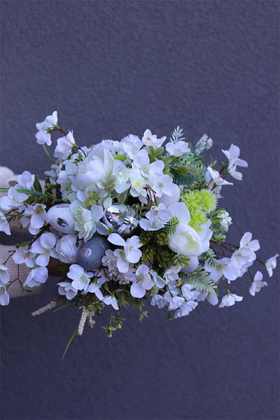 Easter Deco, kompozycja wielkanocna w srebrnym naczyniu