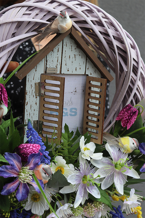 Mój Domek, wiosenny wianek z ramką na zdjęcie