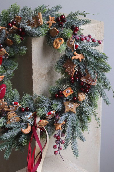 Holiday Charms, świąteczny wianek dekoracyjny