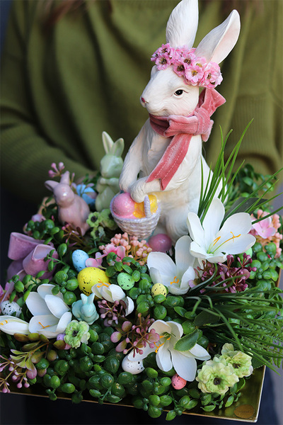 Królicza Mama Velveti, stroik wielkanocny z zajączkiem