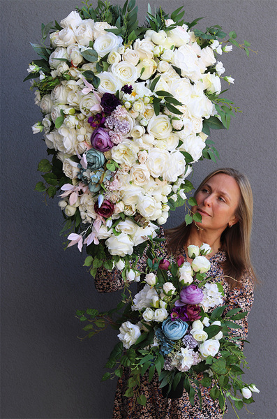 Luksuria Heart Violet, wiązanka nagrobna w kształcie serca