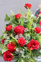 Red Angelo, bukiet nagrobny we wkładzie